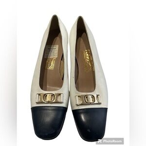 Salvatore Ferragamo Flats, size 7.5